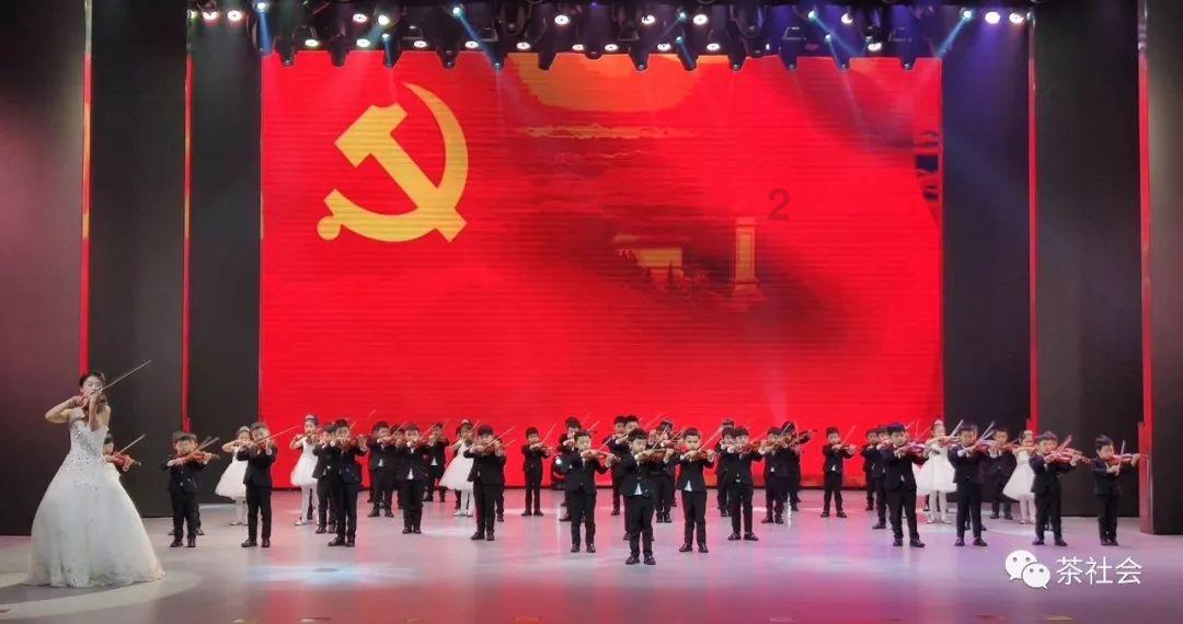 宇宙蜜蜂无敌版
